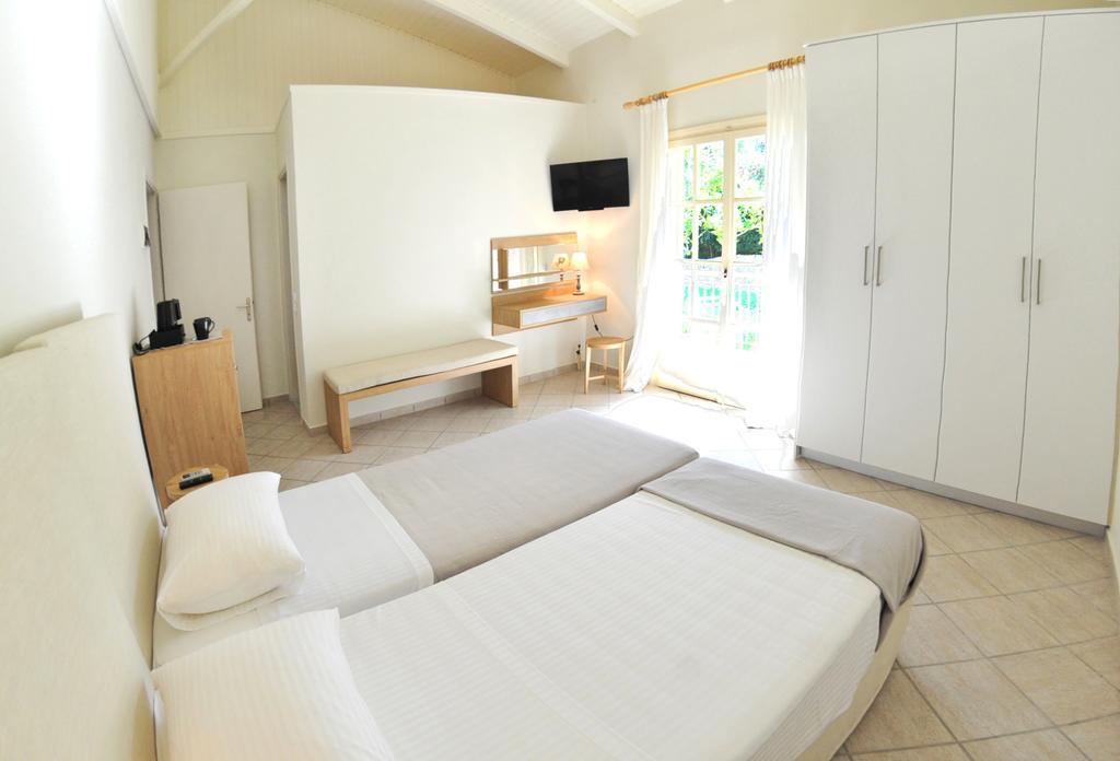 Vkastri Aparthotel Vasiliki  Ngoại thất bức ảnh