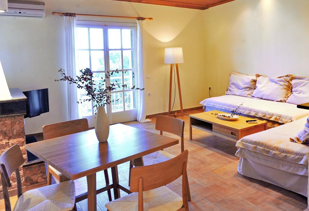 Vkastri Aparthotel Vasiliki  Ngoại thất bức ảnh