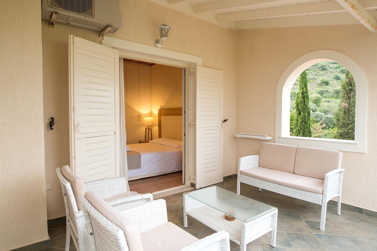 Vkastri Aparthotel Vasiliki  Ngoại thất bức ảnh